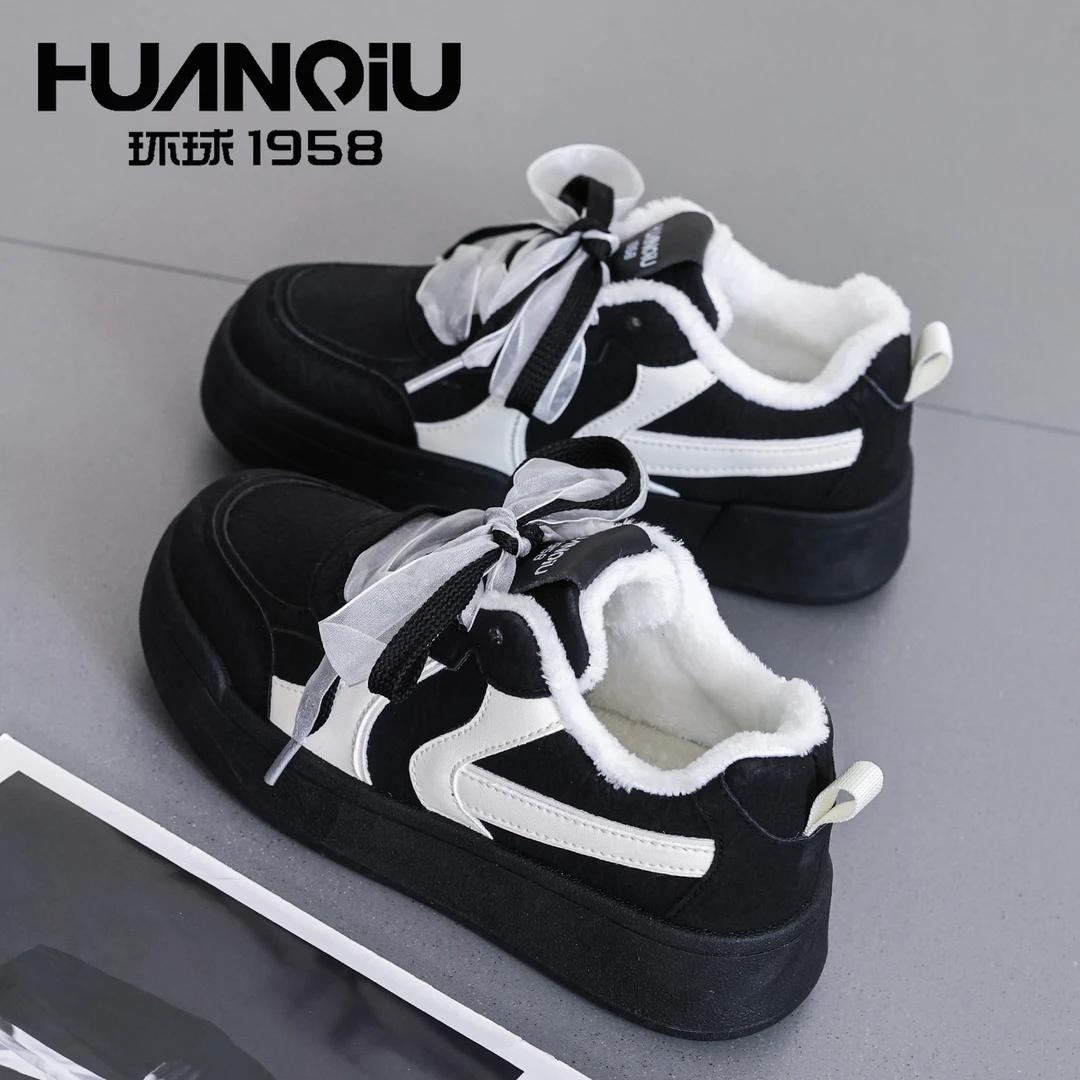 环球2025皮面加绒保暖女鞋时尚百搭休闲鞋板鞋潮流舒适通勤女鞋