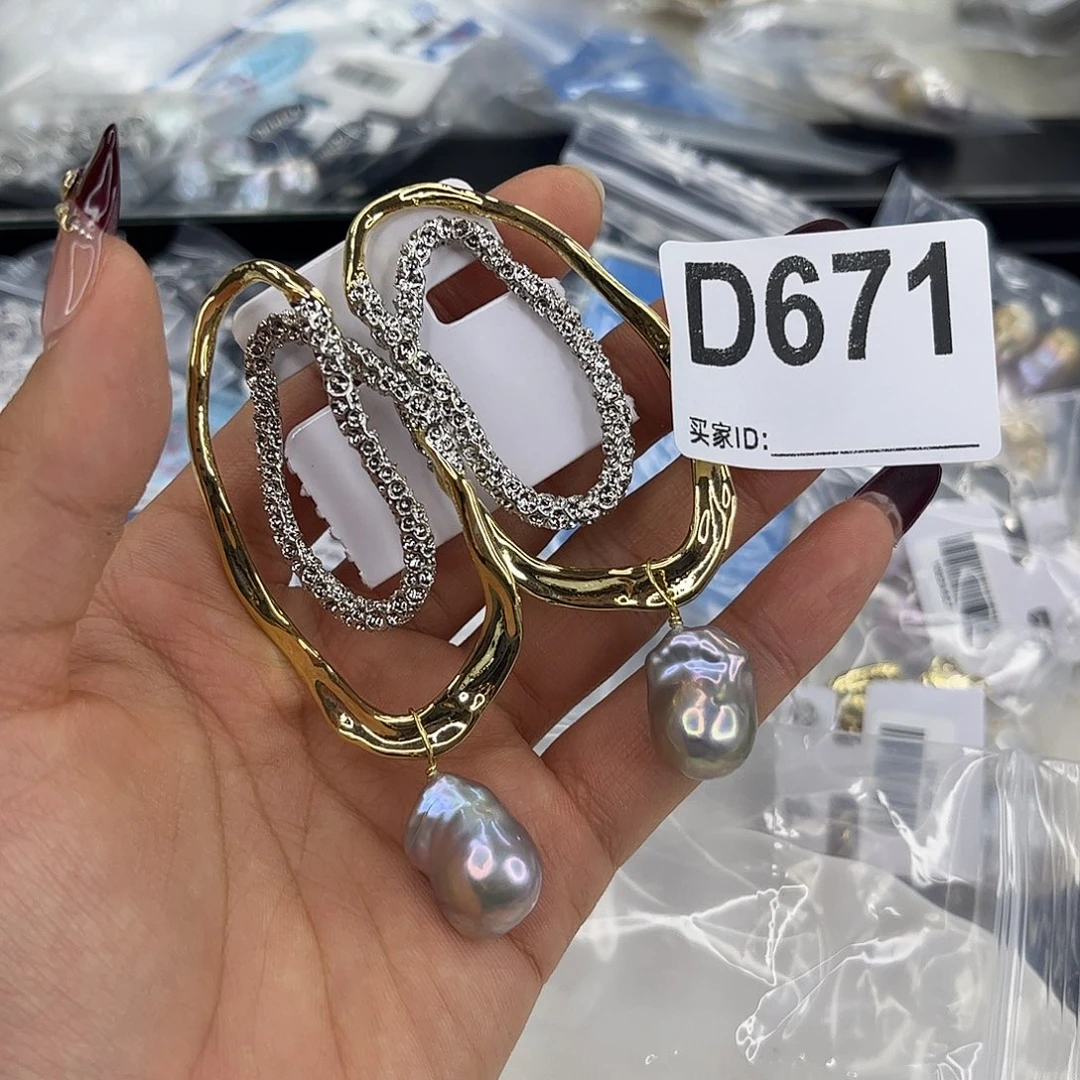 合金耳饰淡水珍珠