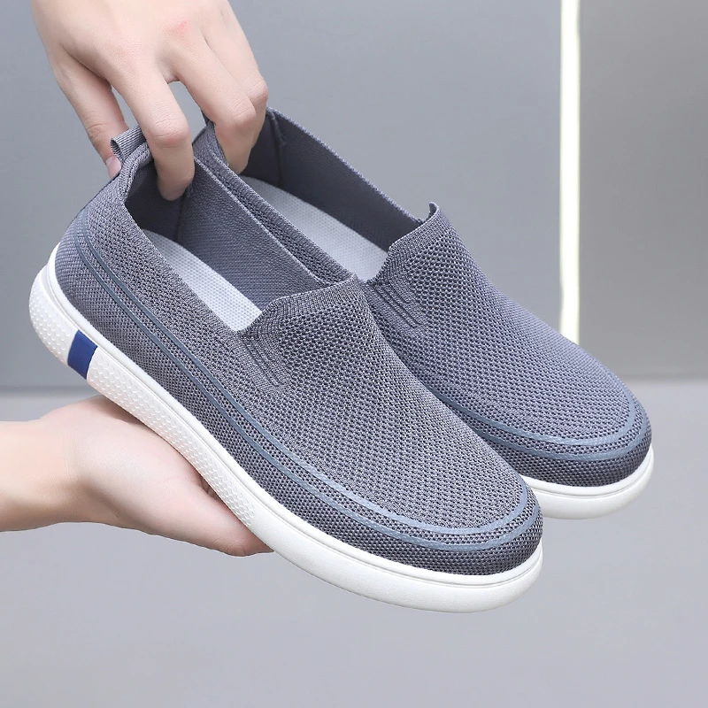 春季新款爸爸鞋男士休闲鞋舒适透气懒人一脚蹬老北京布鞋男健步鞋