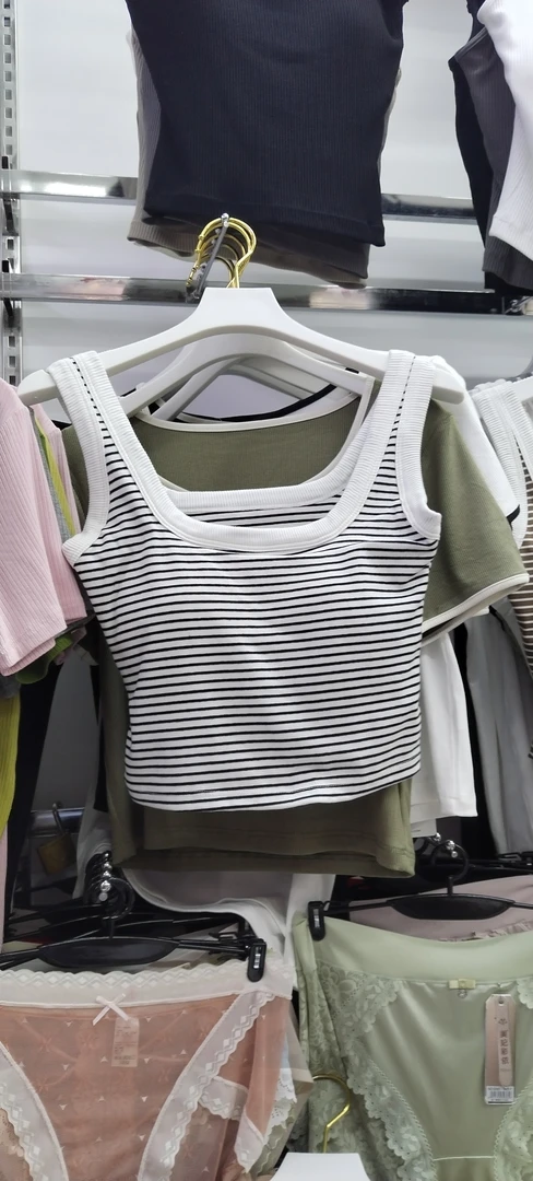 小款百搭带胸垫款套头背心827#