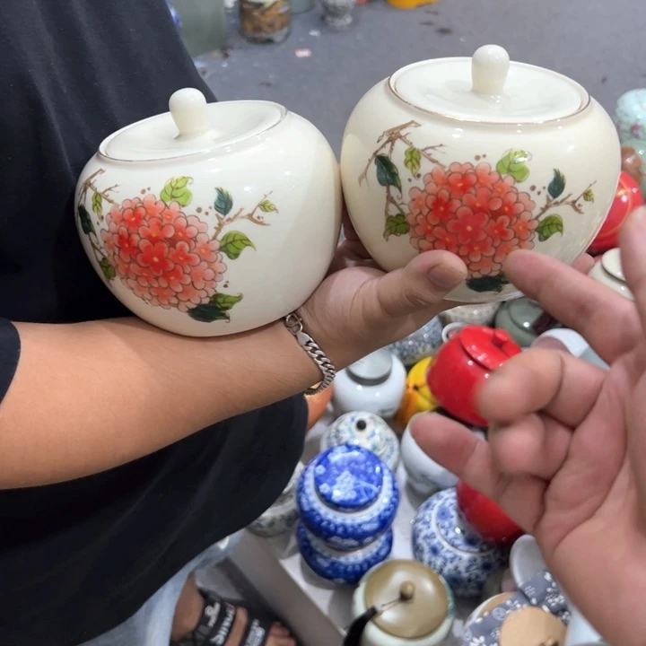 瑕疵福利品陶瓷茶叶罐介意勿拍