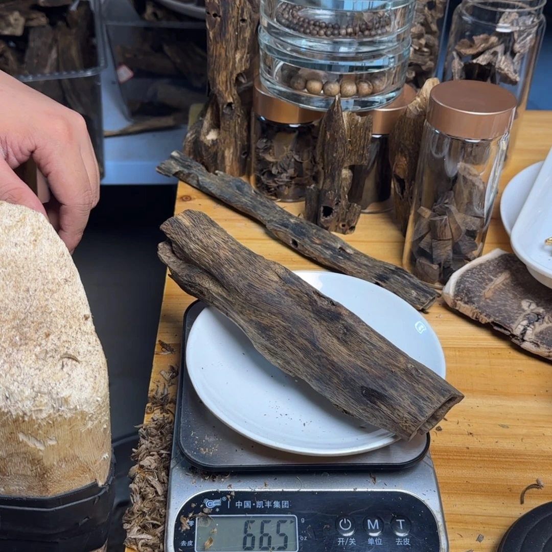 沉香沉香碎屑奇楠沉香66克