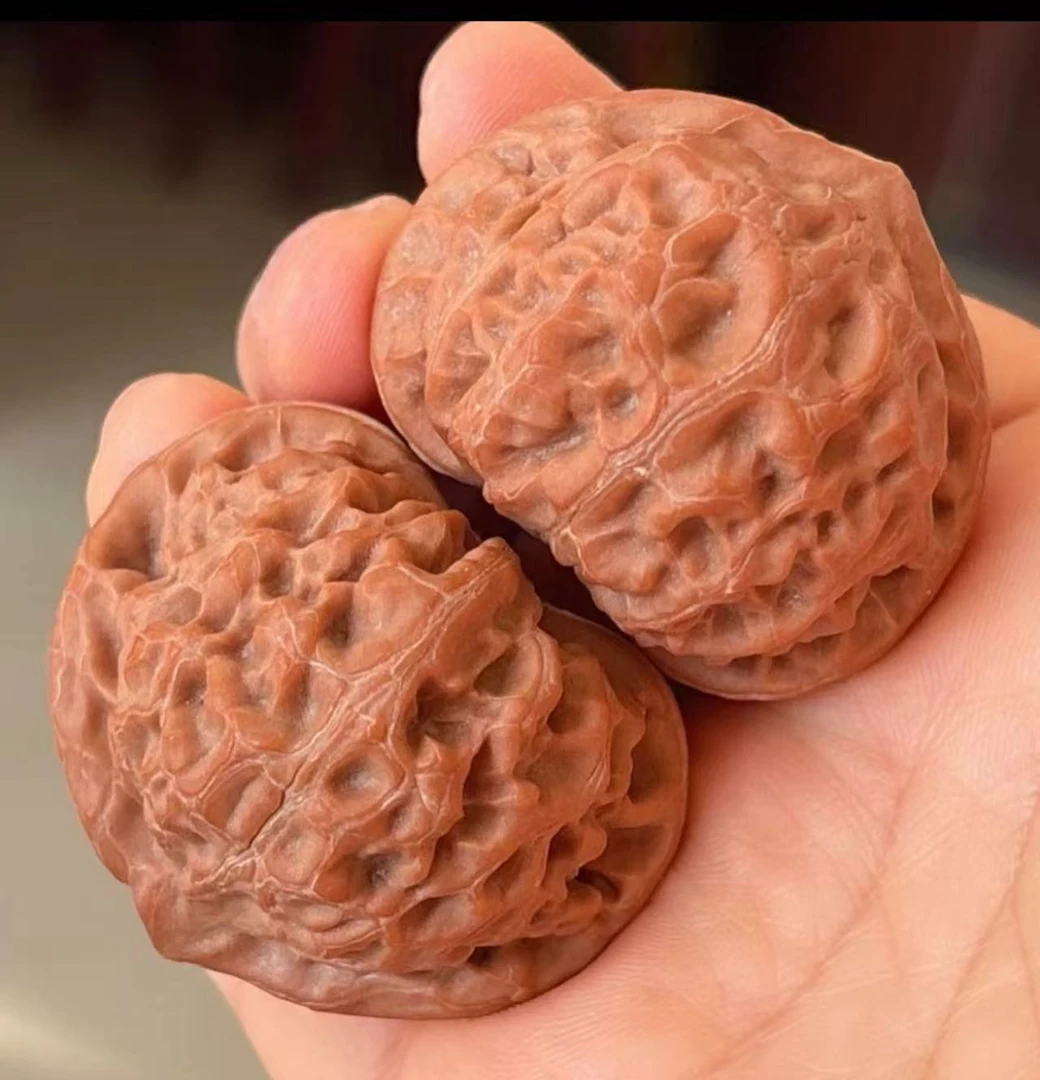 精品文玩核桃一对