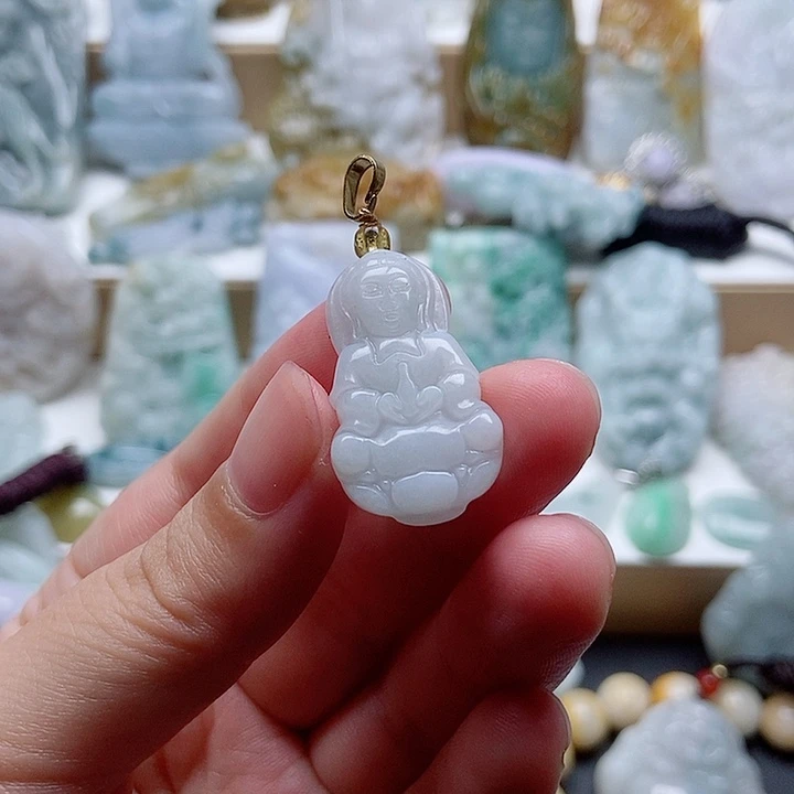 翡翠未镶嵌颈饰翡翠