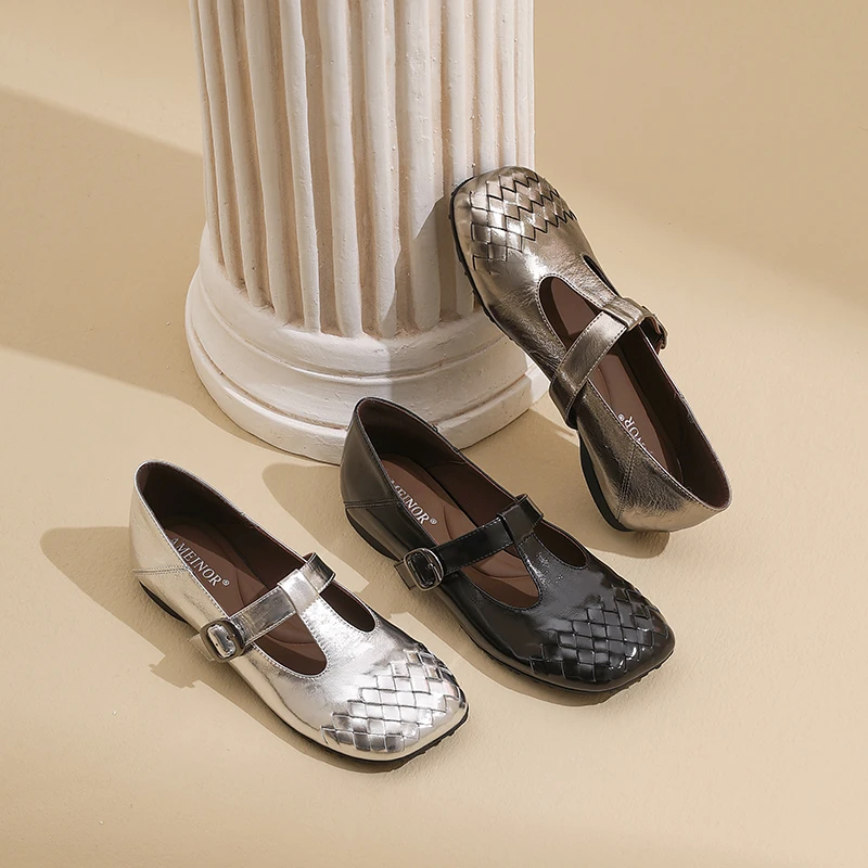 AMEINOR2025夏季新款俏皮甜美风圆头镂空编织丁字扣式女士鞋0053