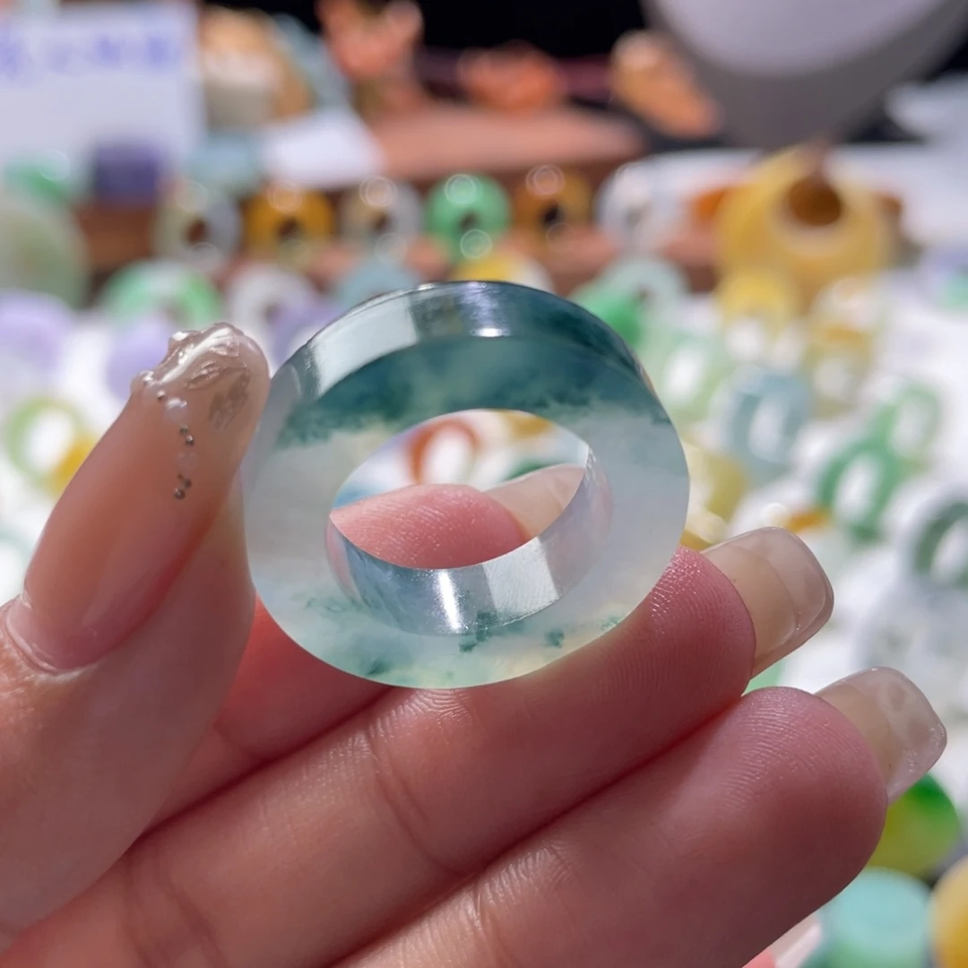 定制翡翠未镶嵌翡翠