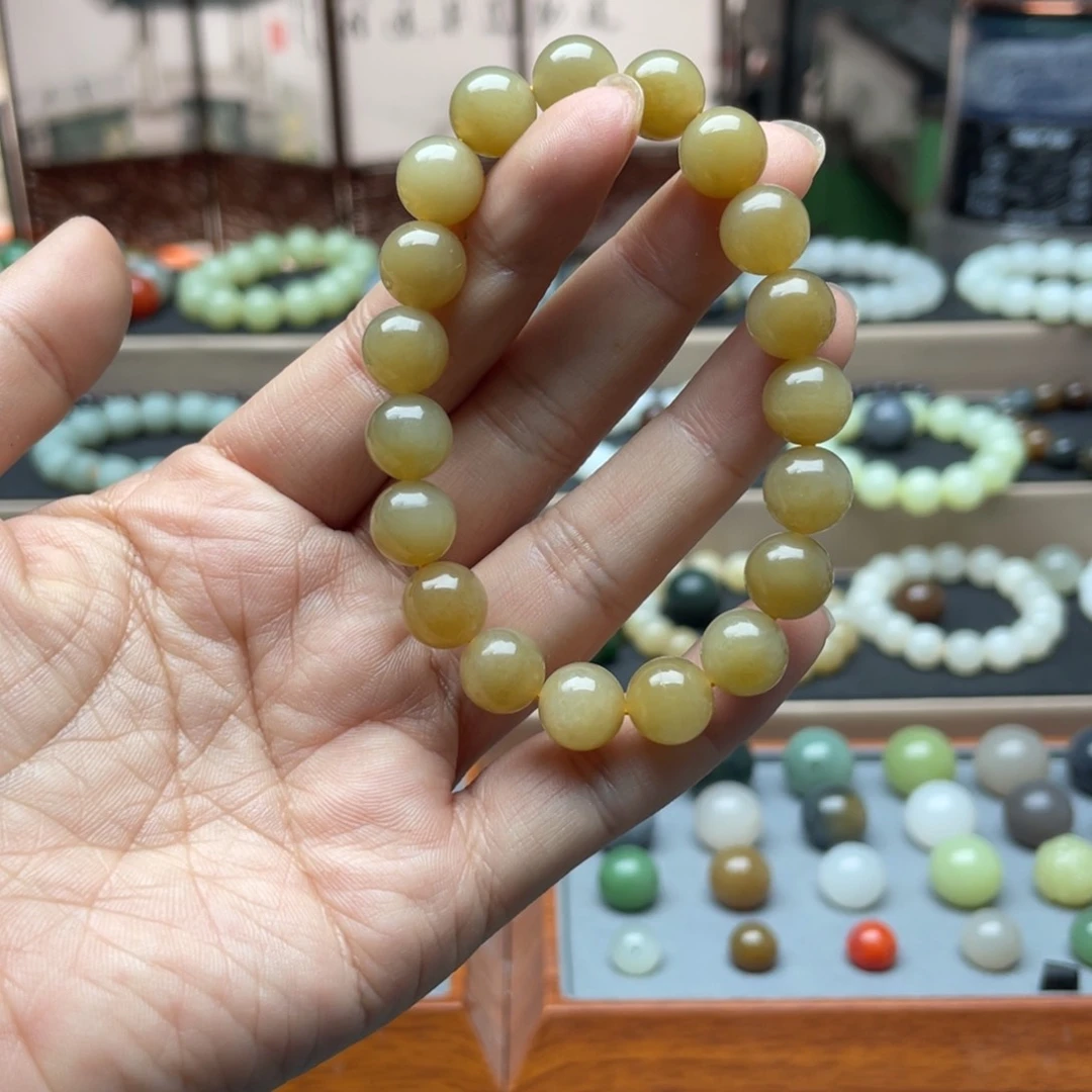 和田玉（糖玉）手链未镶嵌卡10
