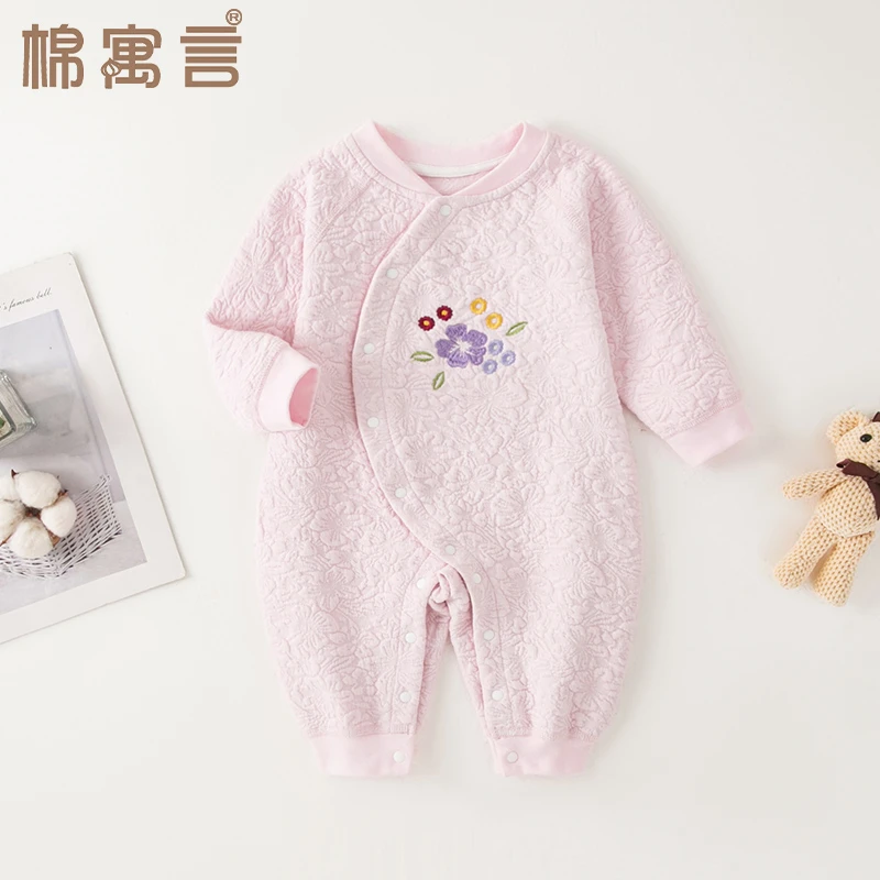 空气棉连体衣婴儿秋冬长袖哈衣可爱刺绣印花爬爬服宝宝偏襟家居服