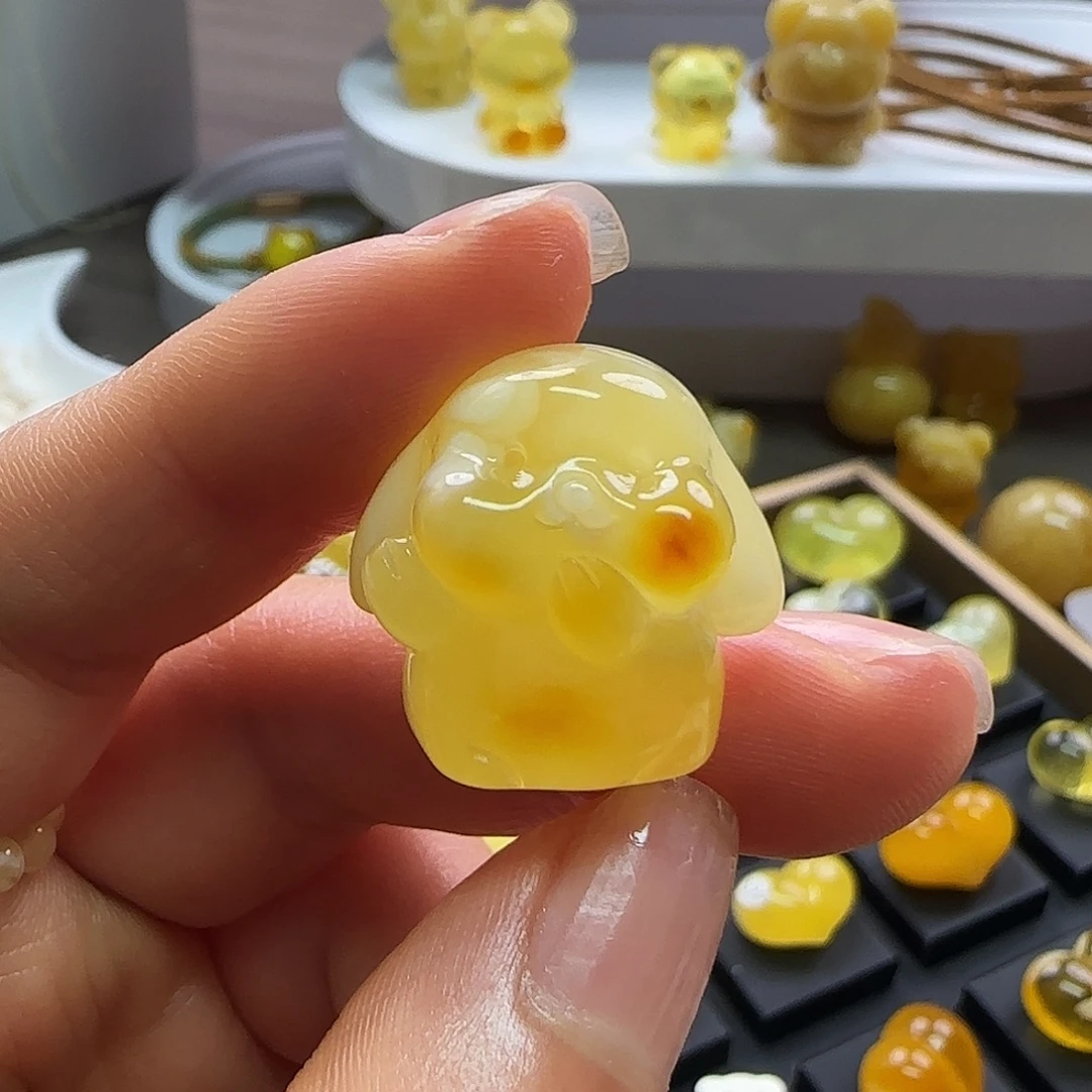 琥珀未镶嵌珠宝奇石