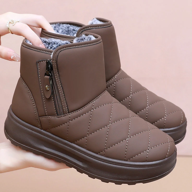 冬季老北京布鞋女棉鞋加绒保暖短靴中老年妈妈鞋软底防滑雪地靴子