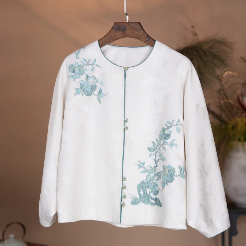 丝毛绣花上衣26130  35姆米丝毛提花面料