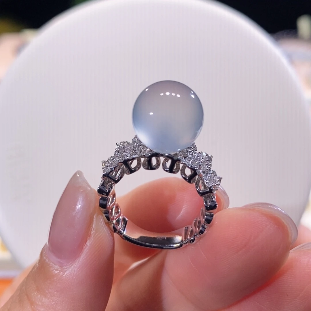 翡翠18K金镶嵌戒指高冰圆珠