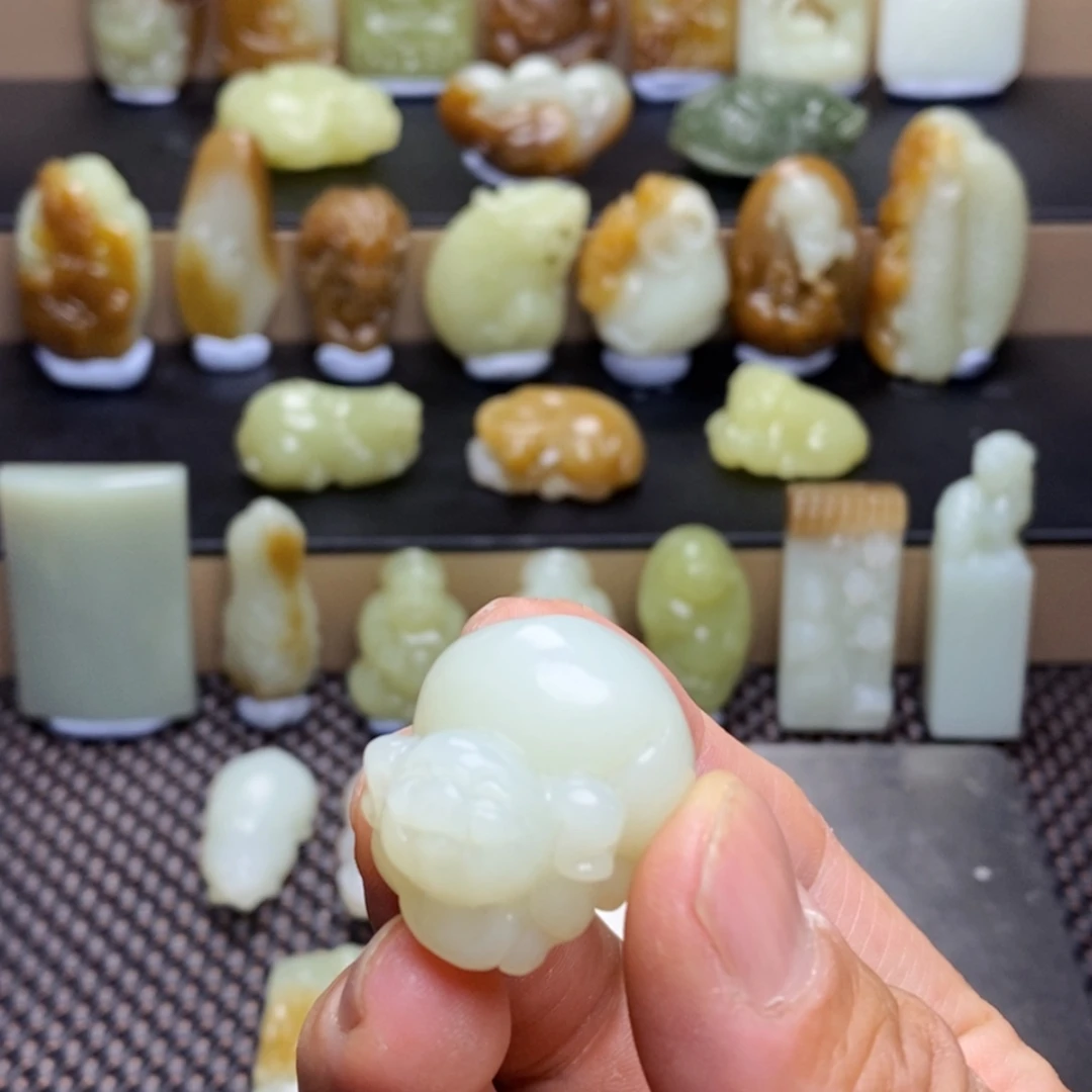 和田玉未镶嵌吊坠(不含链)