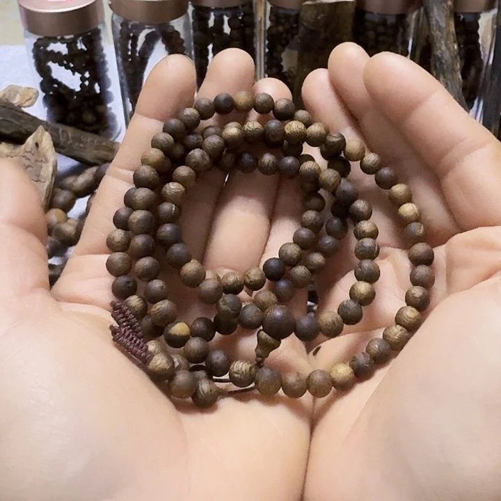 沉香手串抖***了0.6虫漏多圈随机发一