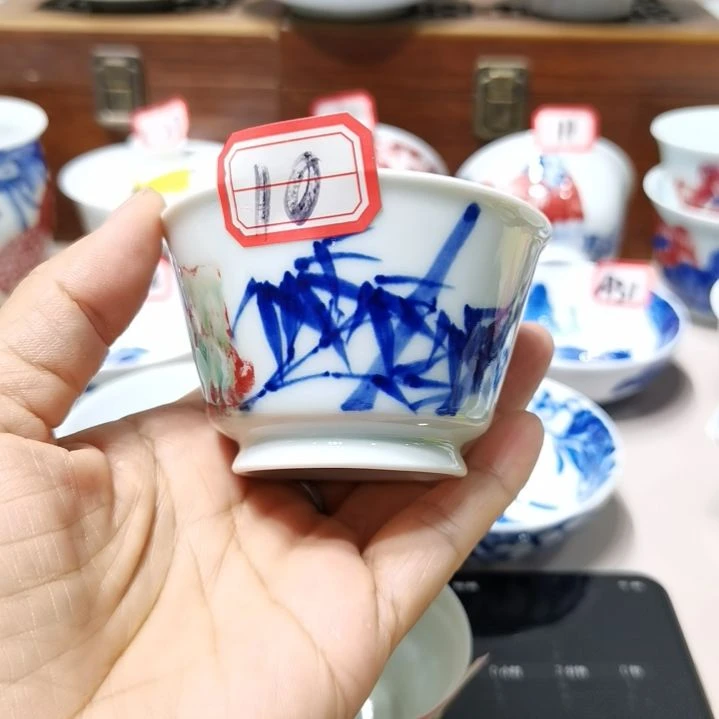 淘***客杯张学鸿老师青花釉里红微瑕