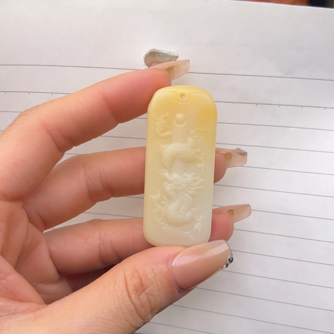 石英质玉黄蜡石挂件未镶嵌缘*