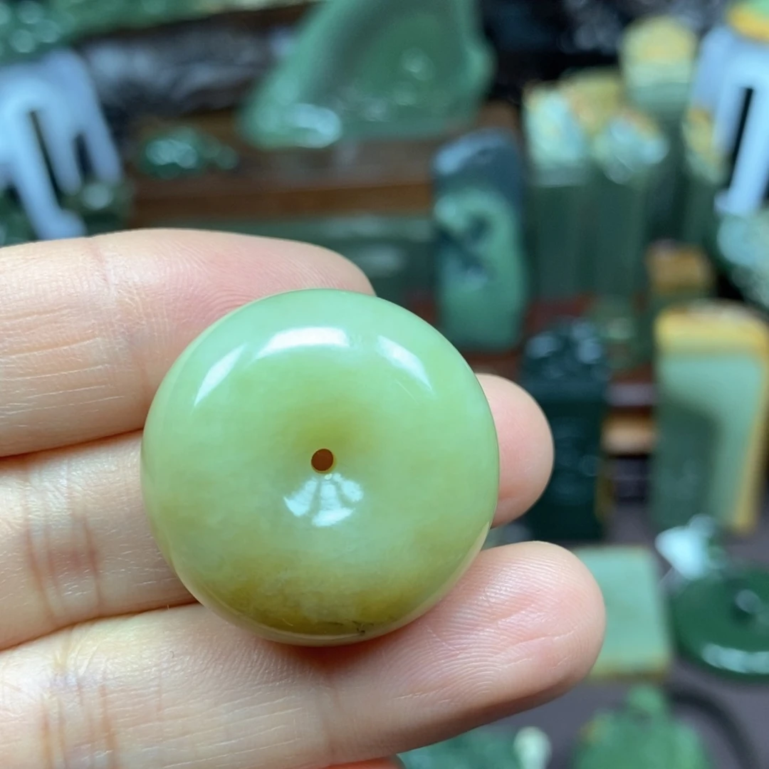 岫岩老玉（透闪石质玉）未镶嵌把件