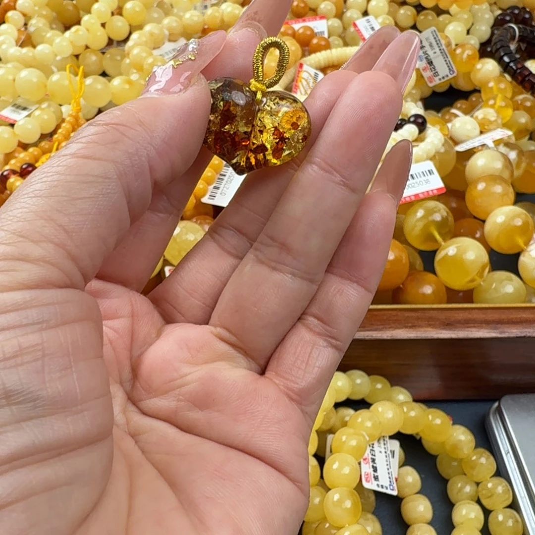 琥珀未镶嵌珠宝奇石