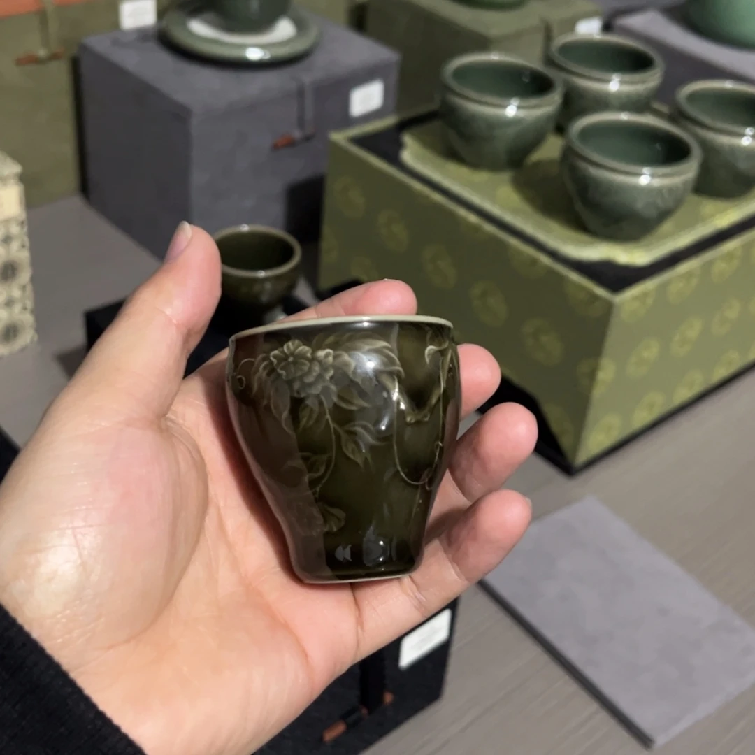 严少英  手工作品