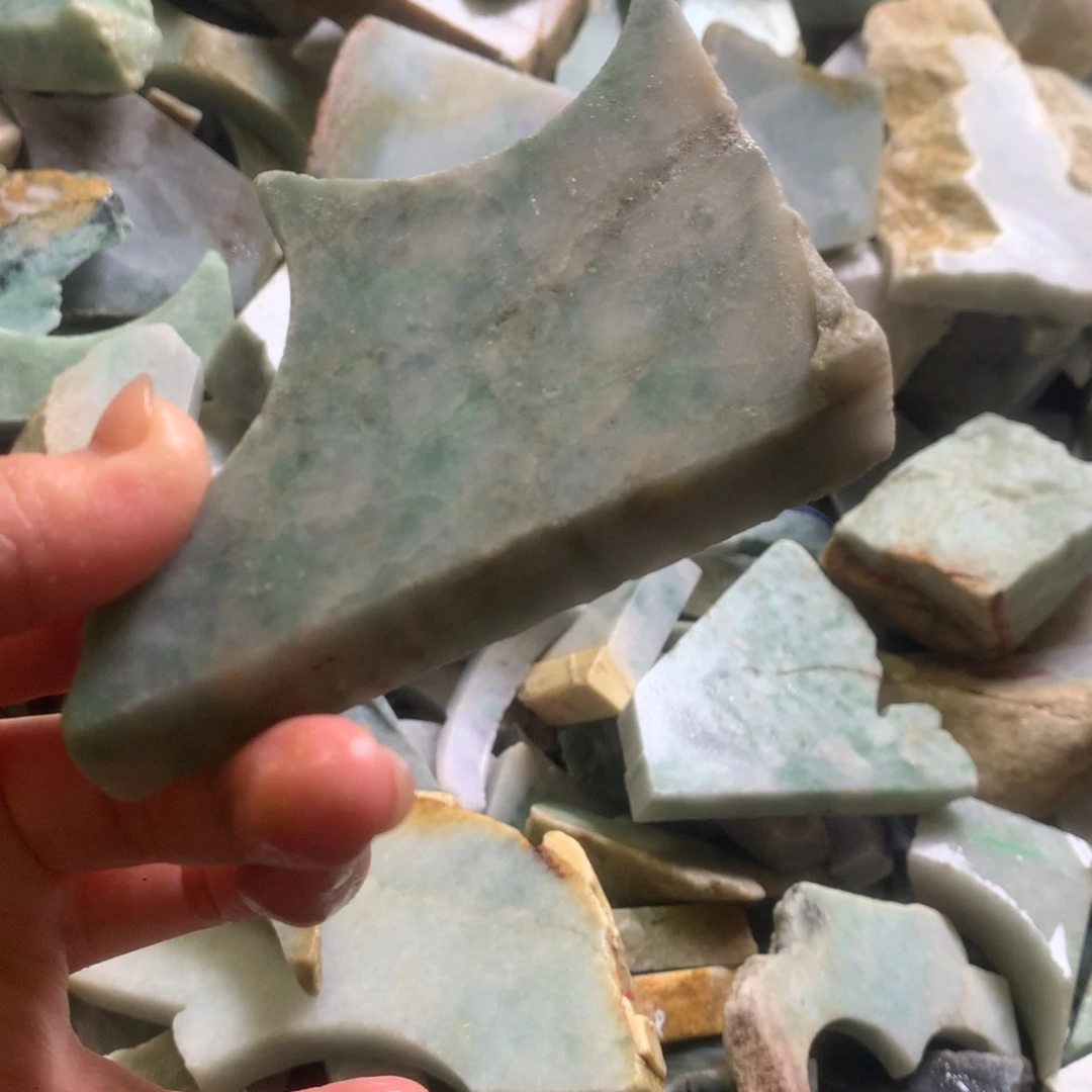 翡翠颈饰未镶嵌缅甸翡翠