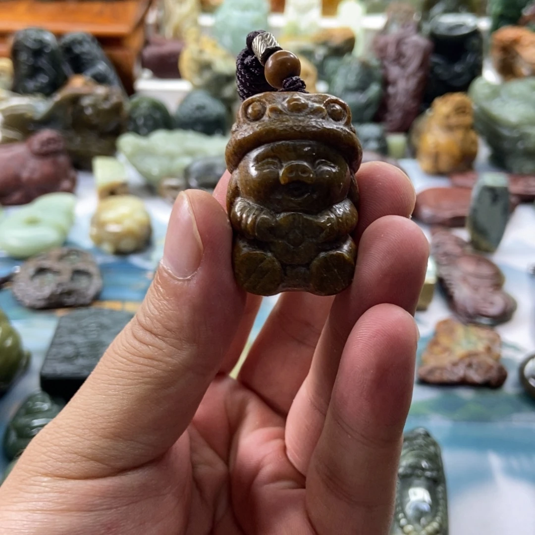猫***眼未镶嵌岫岩河磨玉（透闪石质玉）把件