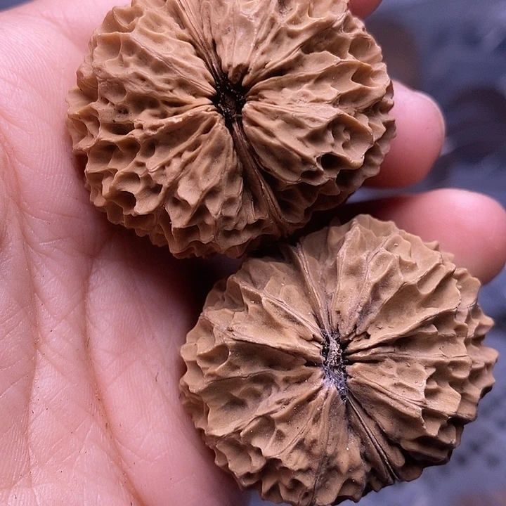 文玩核桃吊坠   88