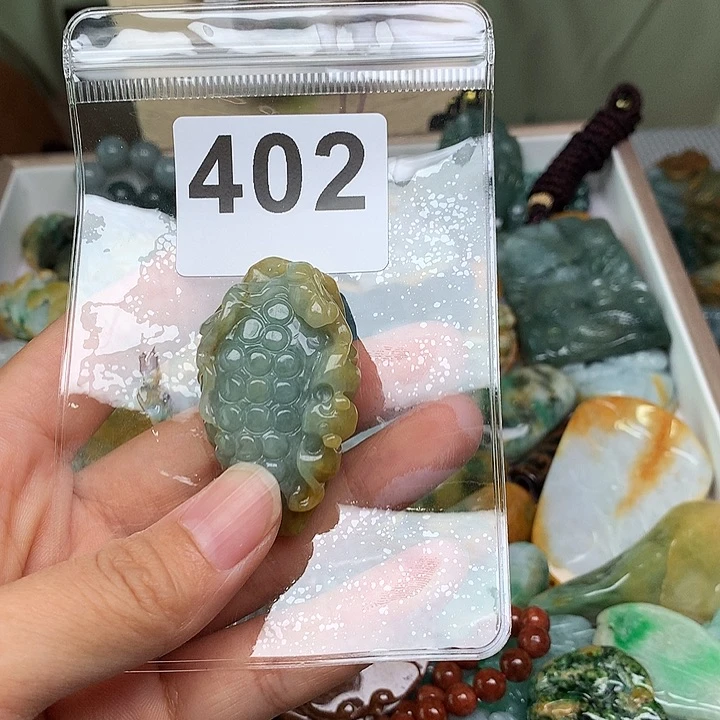 翡翠未镶嵌颈饰A***你翡翠