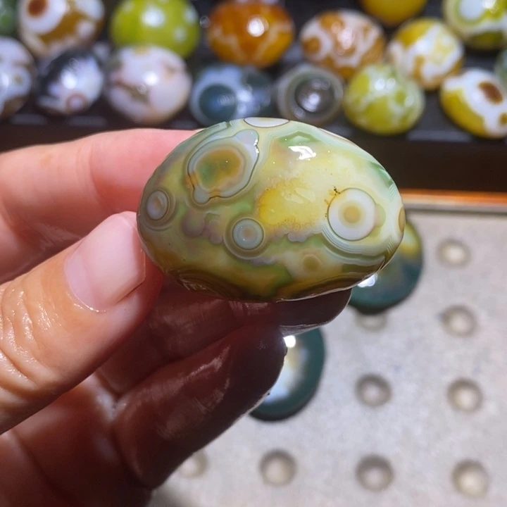 未镶嵌玛瑙/玉髓珠宝半成品120
