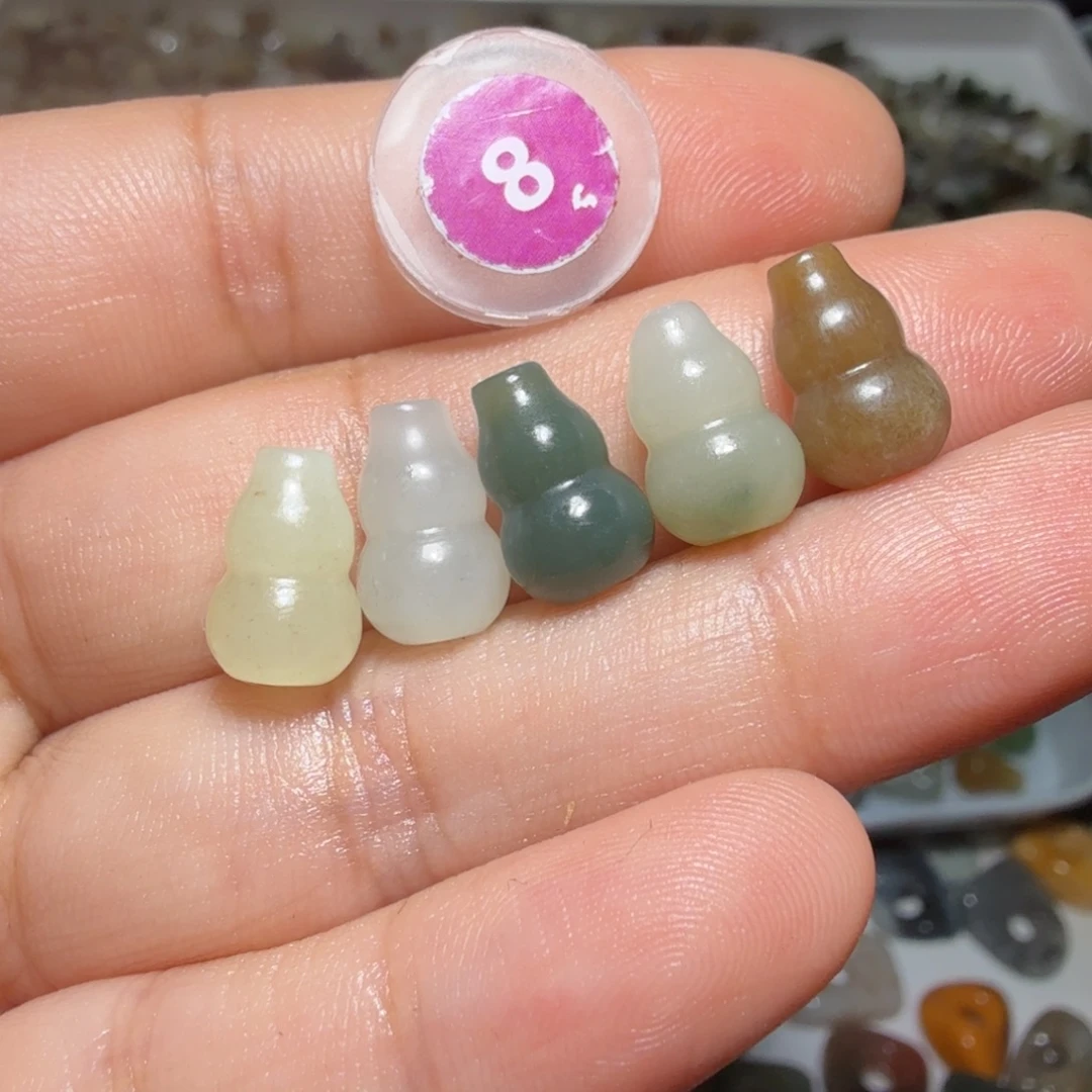 和田玉未镶嵌珠宝奇石