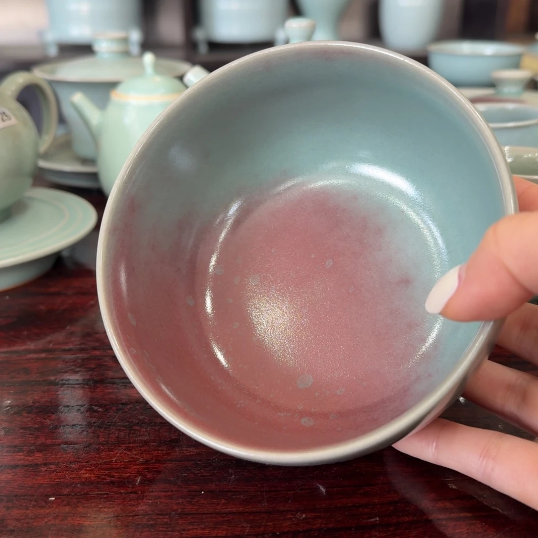 瓷碗。。。。。。。。。。。。。。