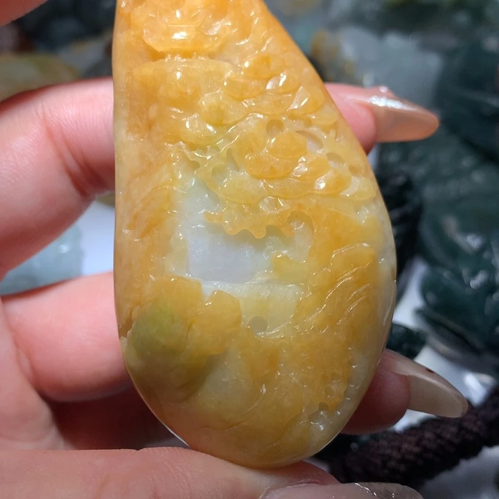 翡翠未镶嵌颈饰保真天然A货翡翠