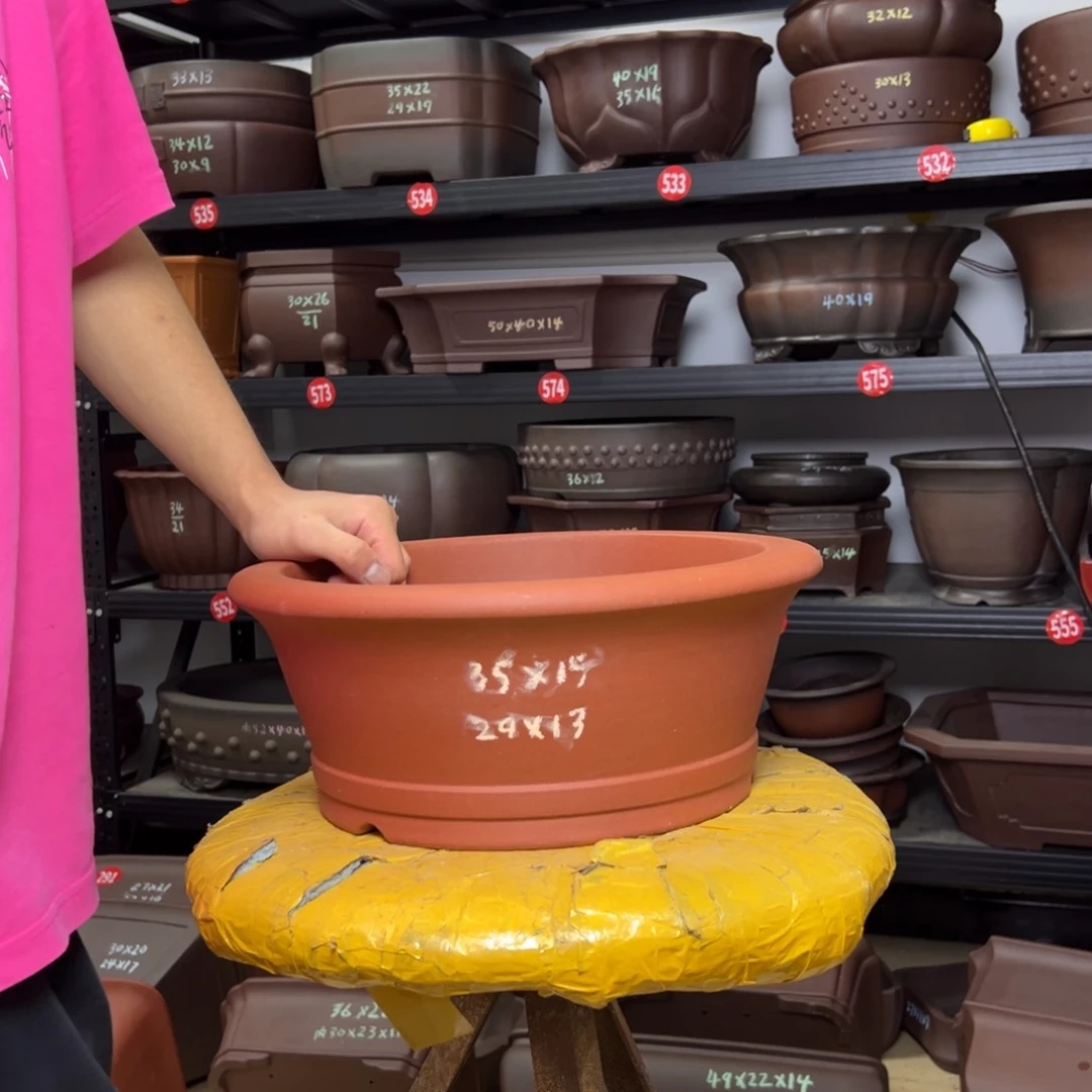 紫砂花盆呜呜呜呜