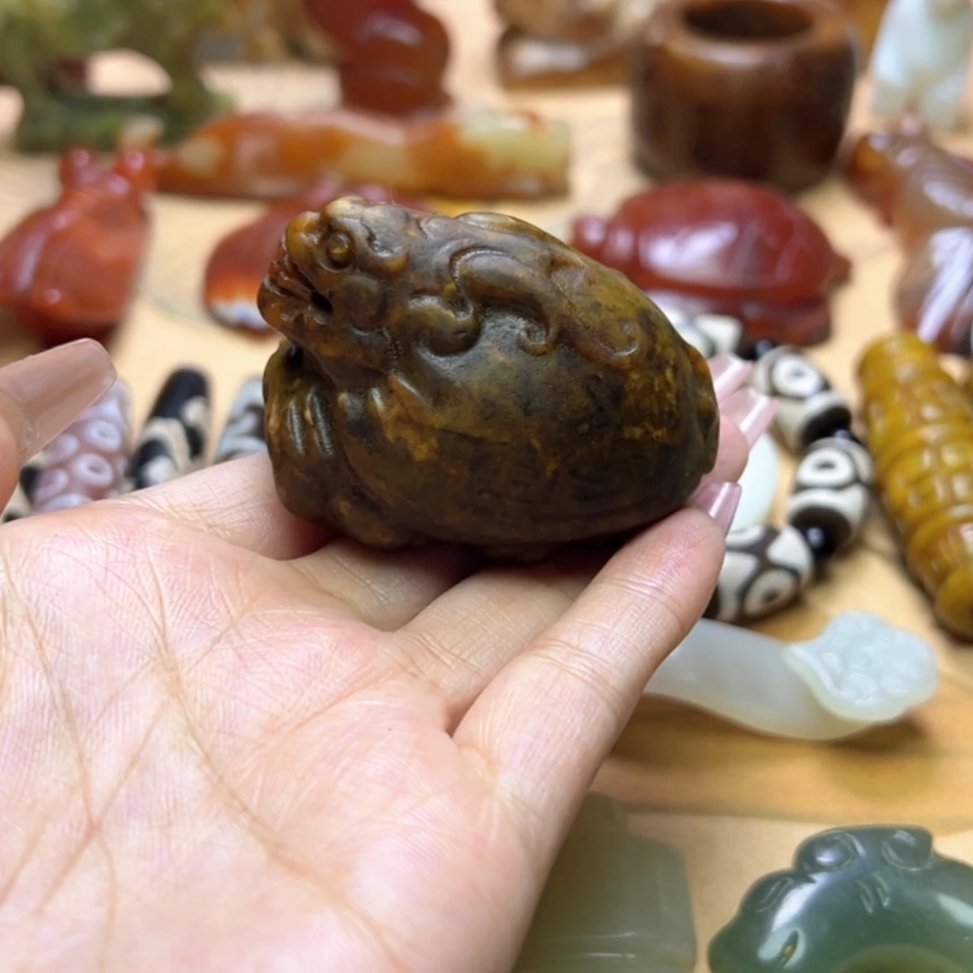【闪购商品】蛇纹石玉颈饰未镶嵌