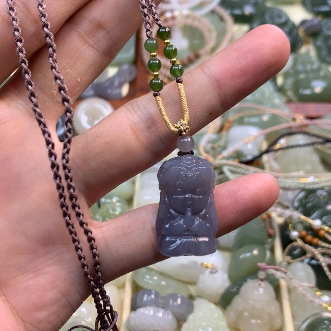 【闪购商品】颈饰未镶嵌和田玉?