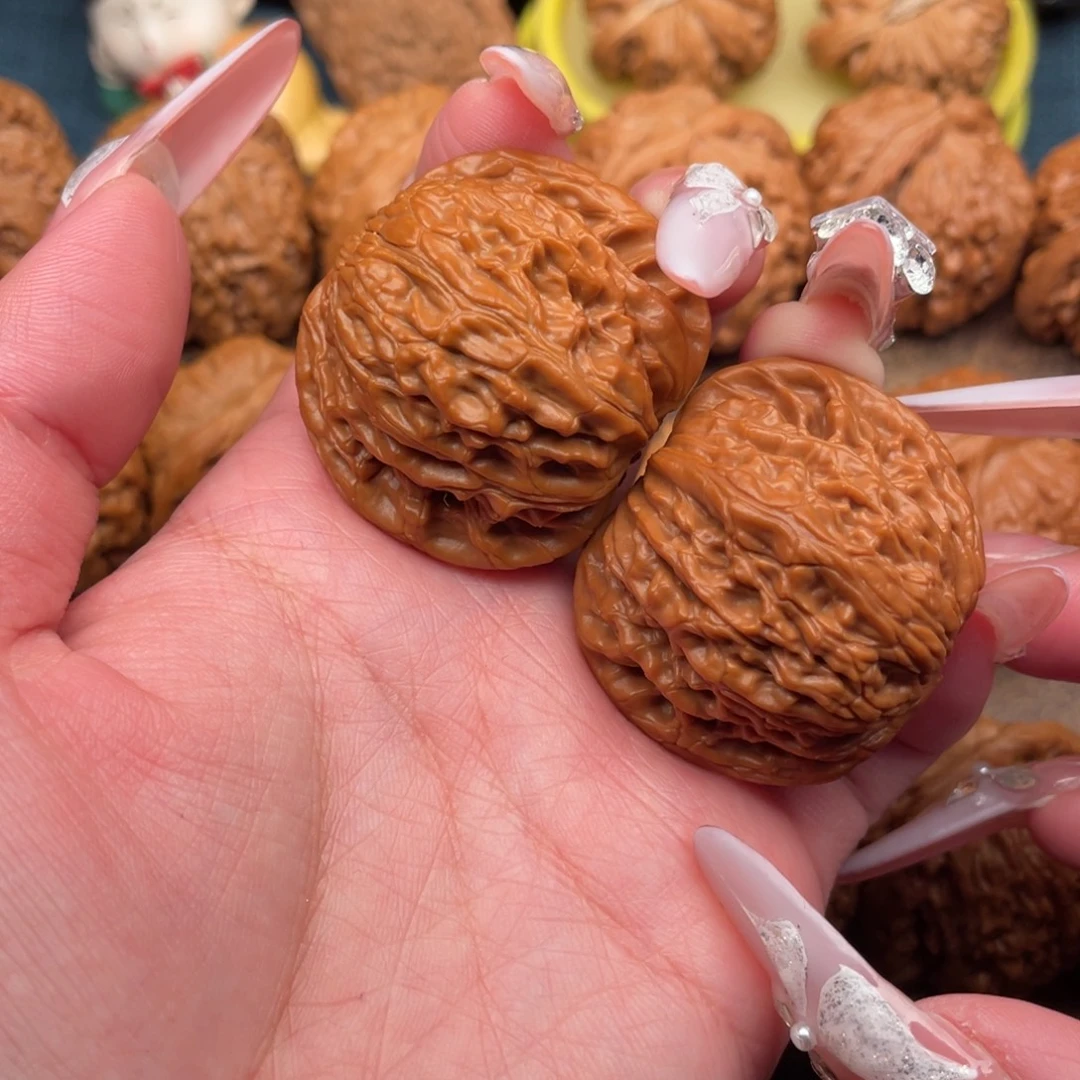 把件文玩核桃全品精配，红皮房山球磨40.5