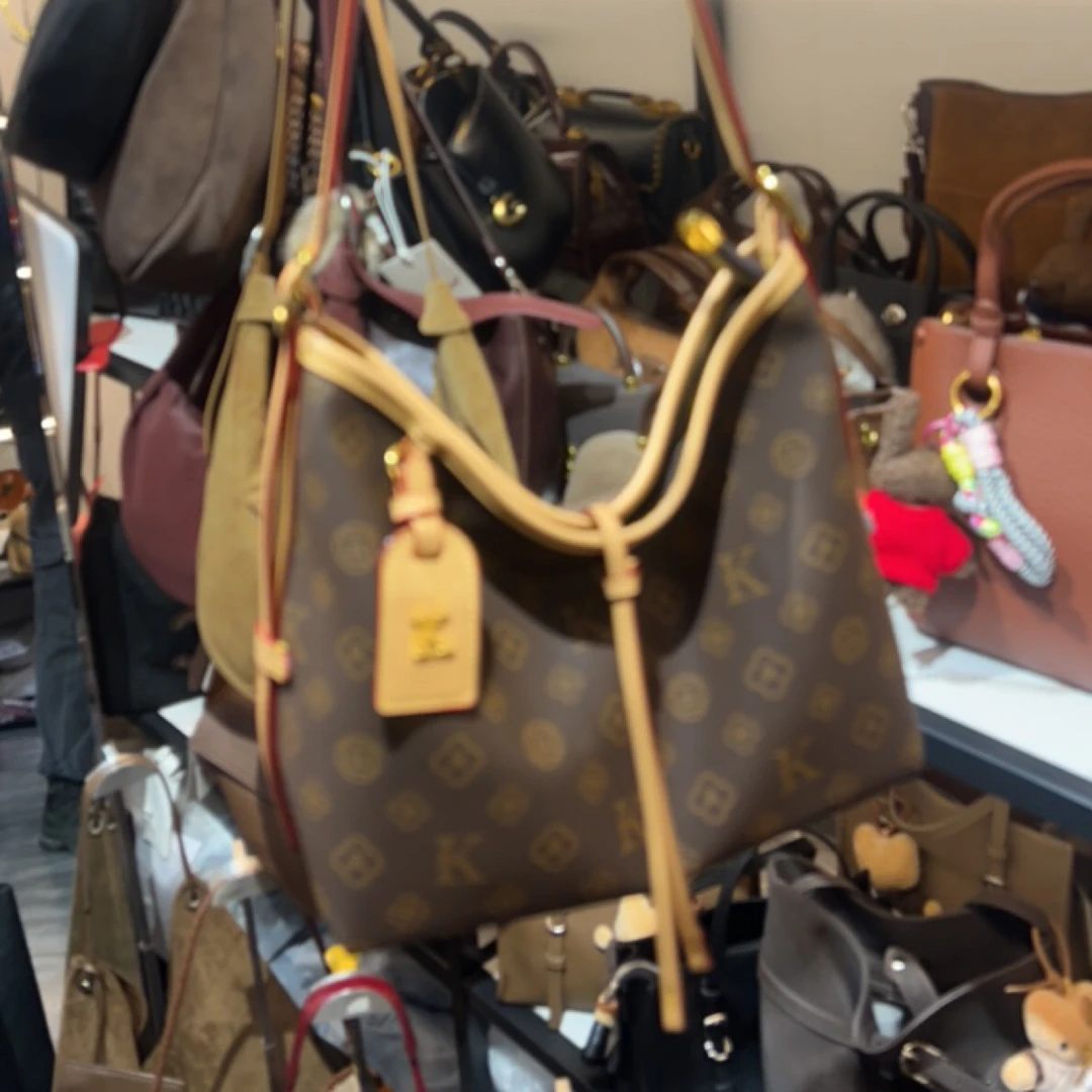 小凡高品质专享流浪包福利包包