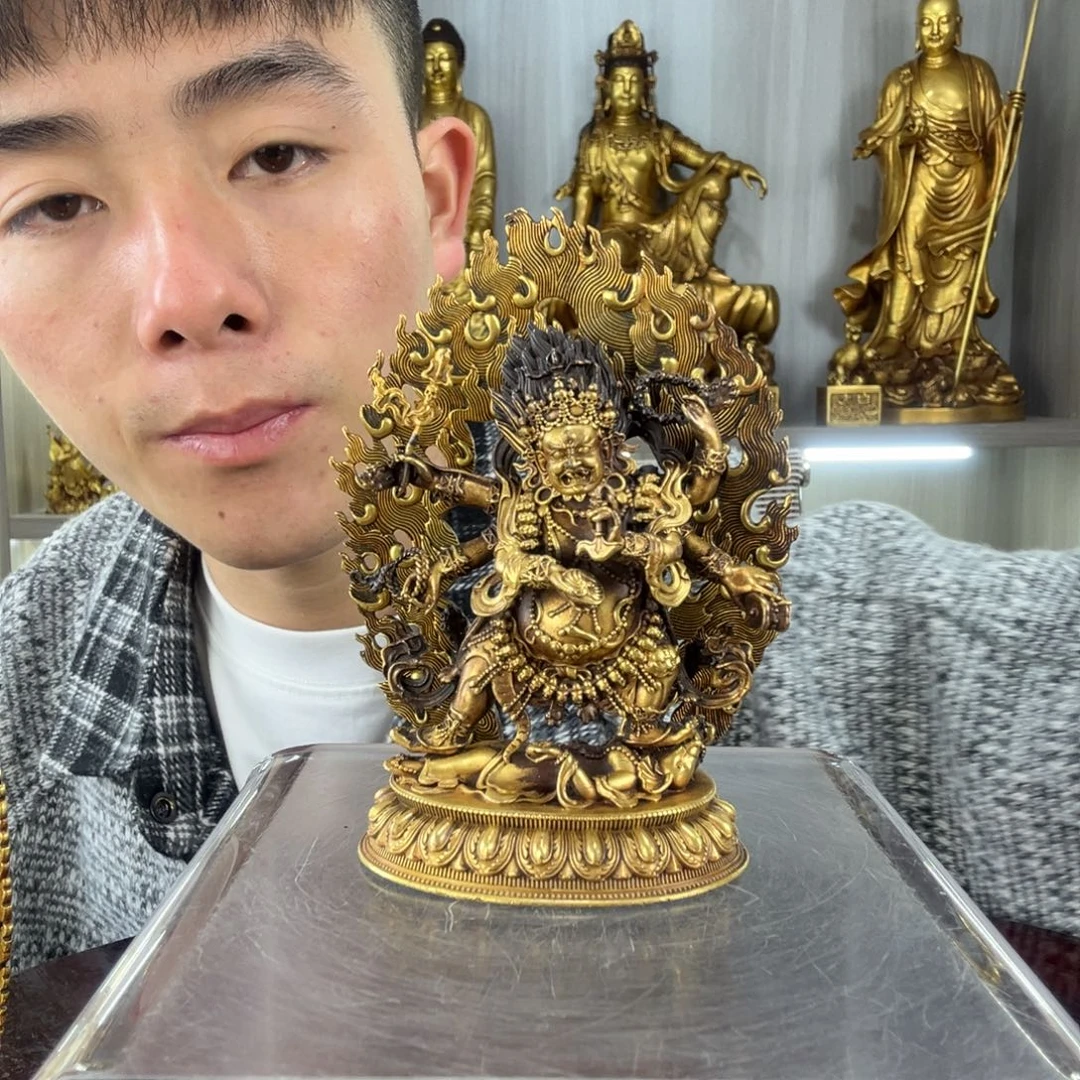 用***户的造型和造型都很精美