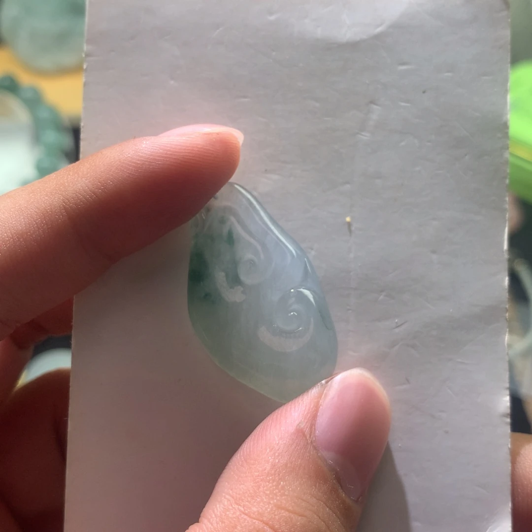 翡翠未镶嵌颈饰000
