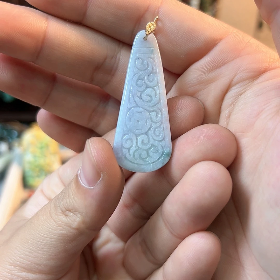 翡翠颈饰未镶嵌吊坠