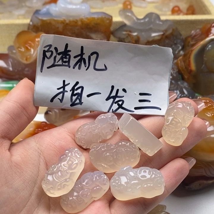 玛瑙/玉髓未镶嵌颈饰