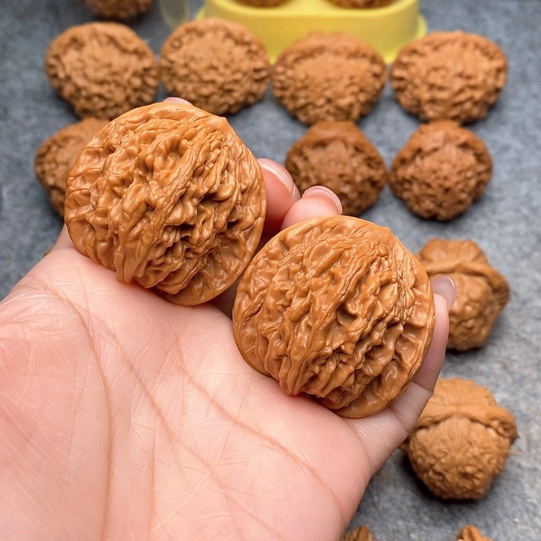 文玩核桃把件精品粗筋虎42重45.5克