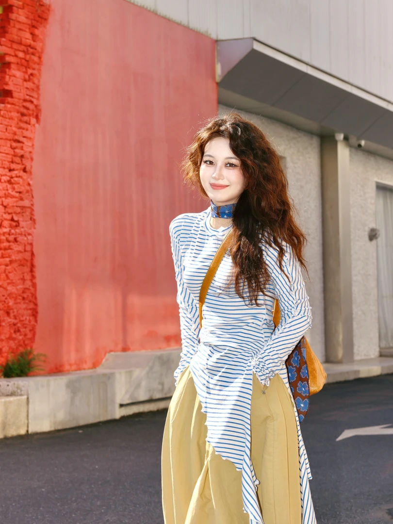 斜领拼接常规绑带T恤痞帅炸街风女装休闲时尚沙滩气质宽松型裤子