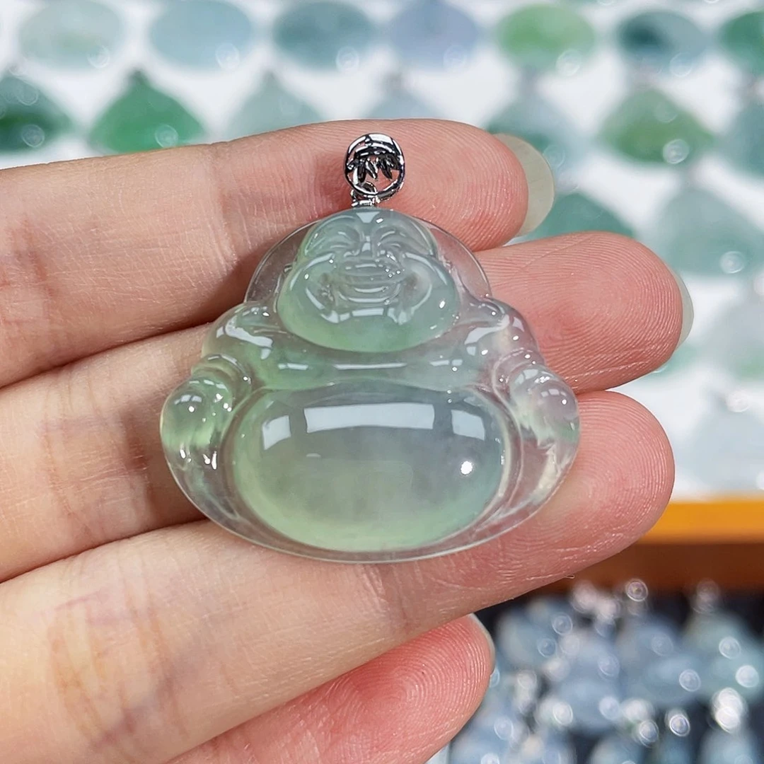 翡翠18K金镶嵌颈饰吊坠