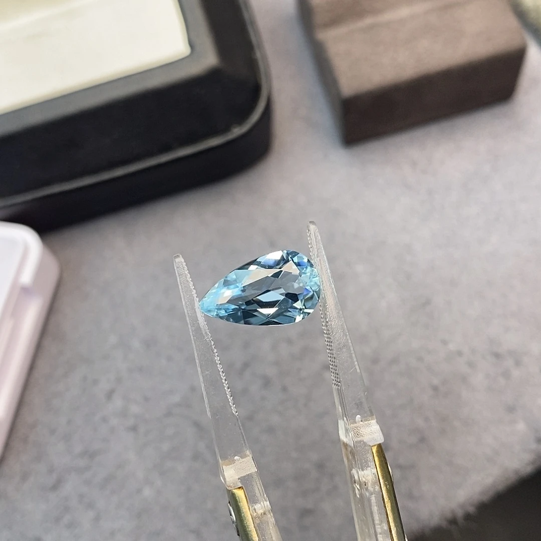 海蓝宝石未镶嵌笔搁2.68ct 圣玛利亚