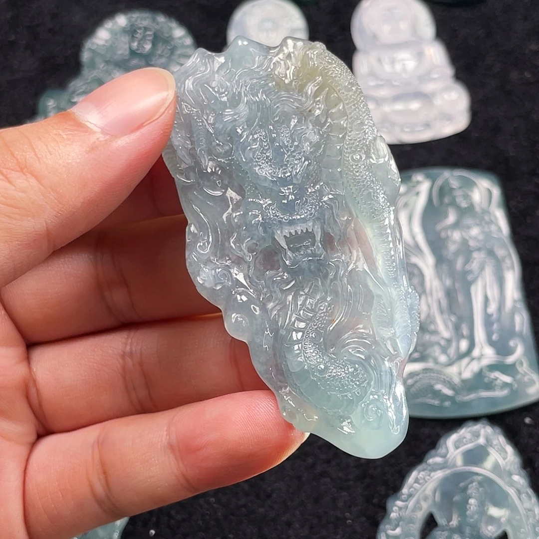 翡翠未镶嵌颈饰7，