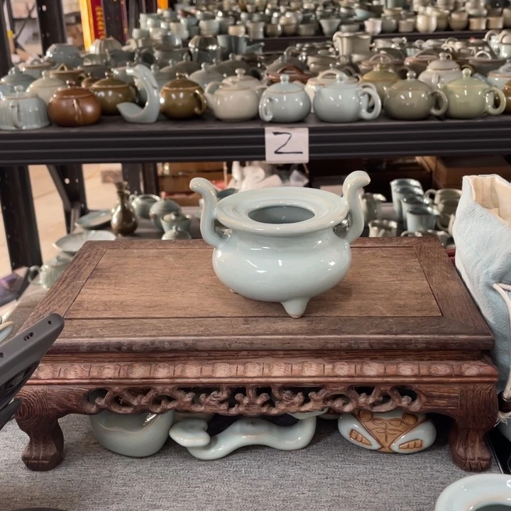 摆件天青釉双耳香炉