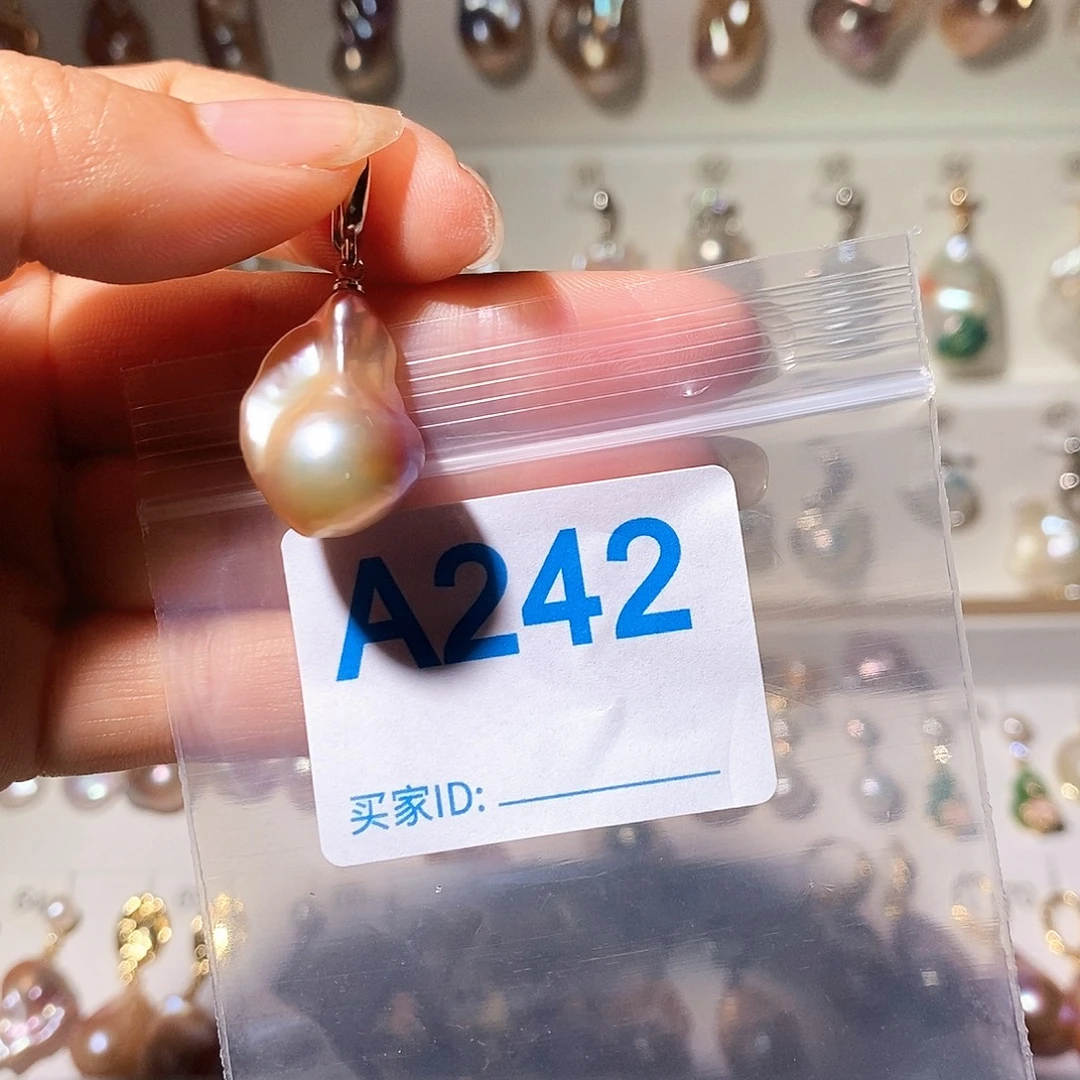 颈饰未镶嵌淡水珍珠