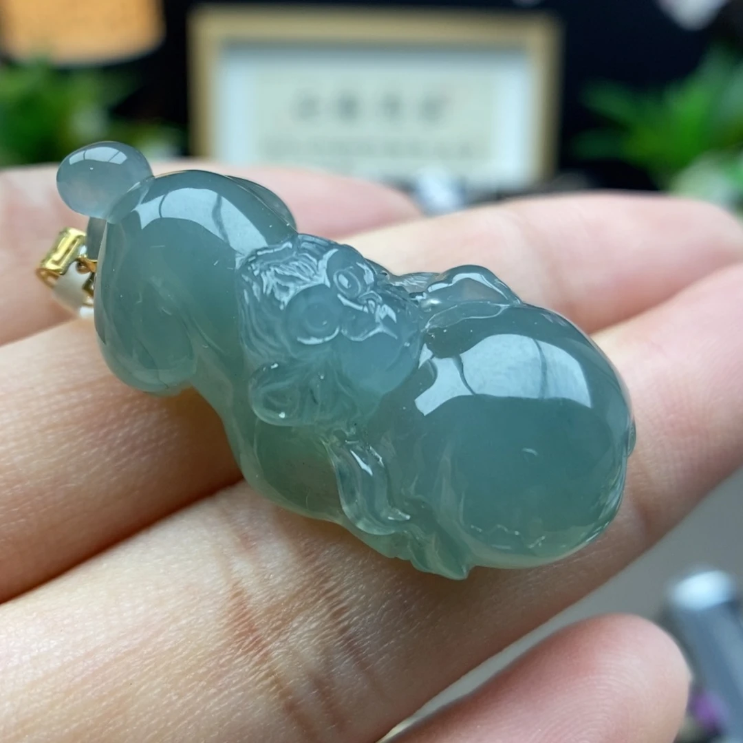 翡翠18K金镶嵌颈饰吊坠62