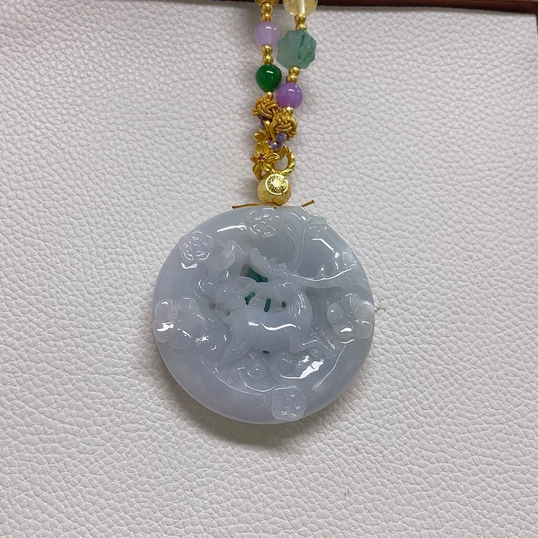 翡翠未镶嵌颈饰镯心吊坠
