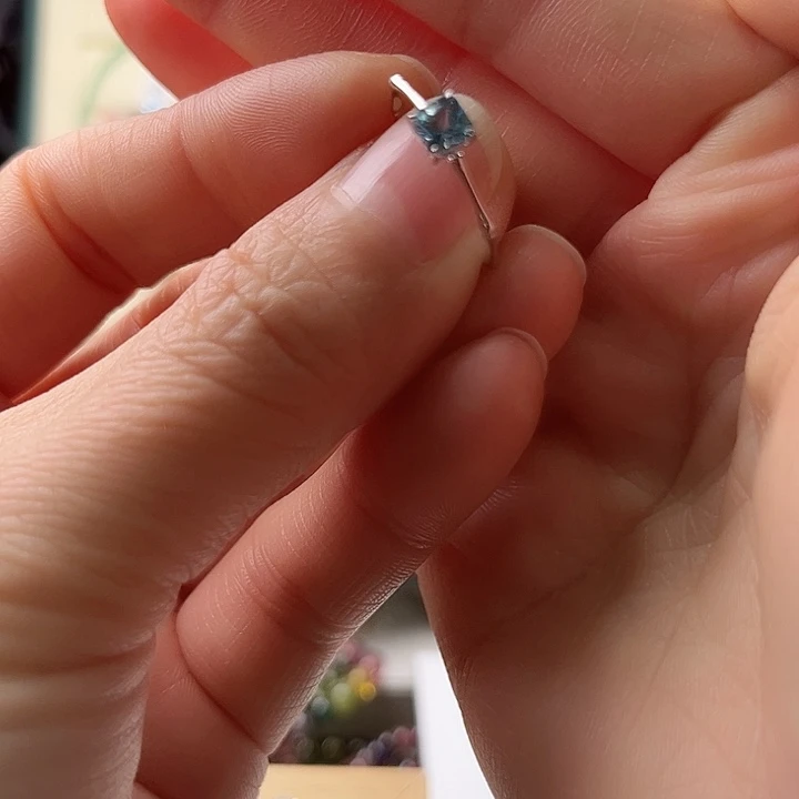 海蓝宝石戒圈18K金镶嵌